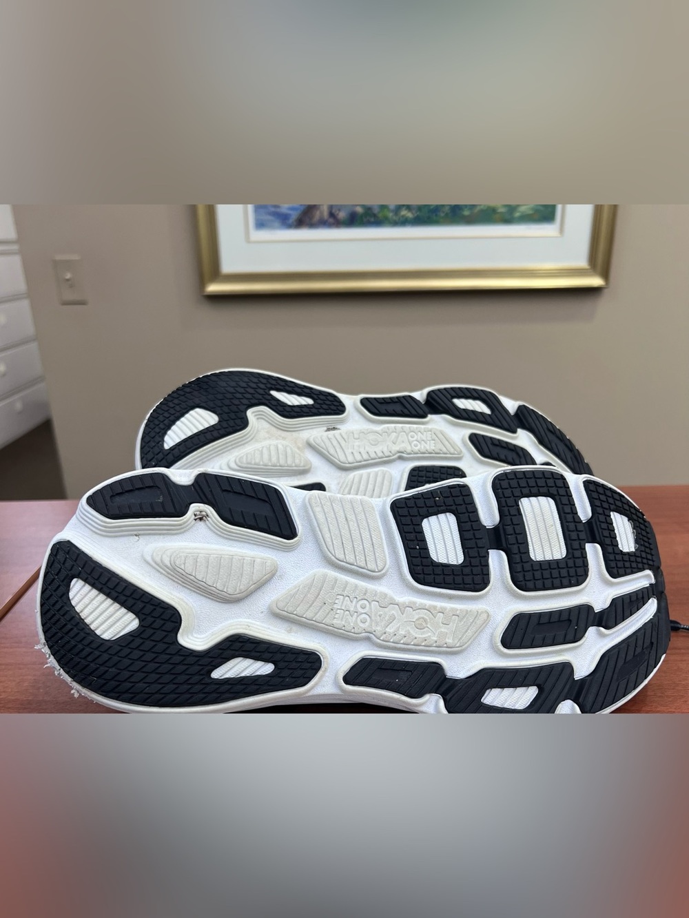 Hoka Bondi 7 Men’s Black and White Athletic Running Shoes size 11.5 - Picture 3 of 7